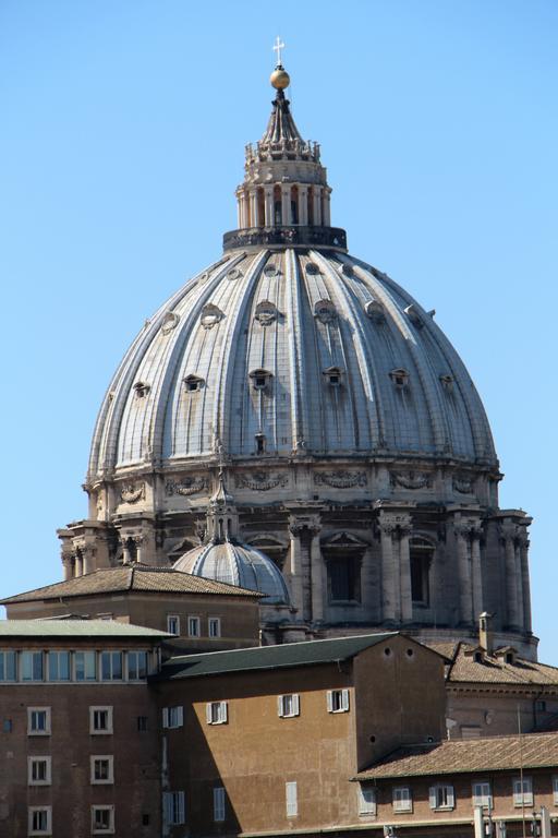 La Rosa Del Vaticano Luxury Apartment Rome Bagian luar foto